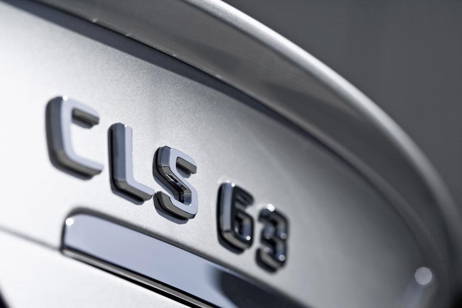  Mercedes-Benz CLS63 AMG 2009 года  (фото 22 из 46)